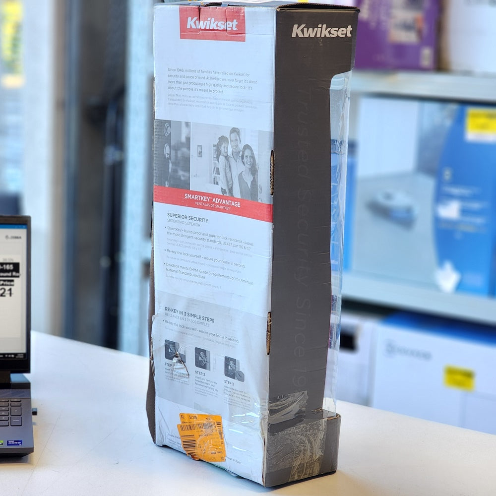 Amador Matte Black Entry Door Handleset with Round Rose Hollis Lever Featuring SmartKey Security (96870-165) Amador Matte Black Entry Door Handleset with Round Rose Hollis Lever Featuring SmartKey Security (96870-165)